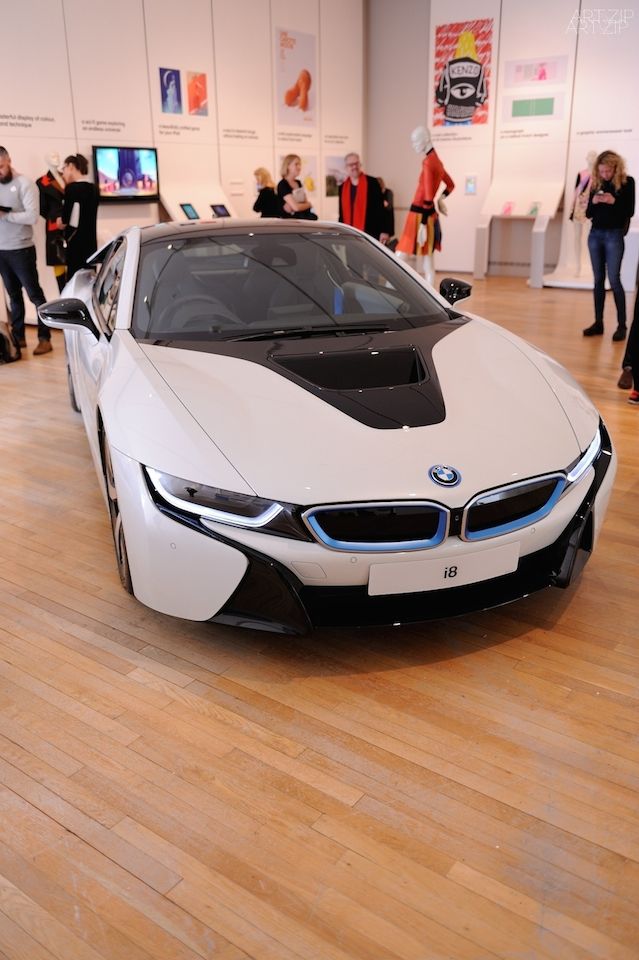 Louis Vuitton creates tailor-made luggage for the BMW i8. Forward