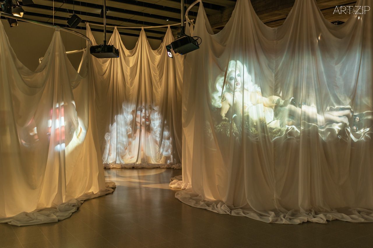 Installation view of Victoria Sin, A view of elsewhere, act 1, she postures in context(2018)